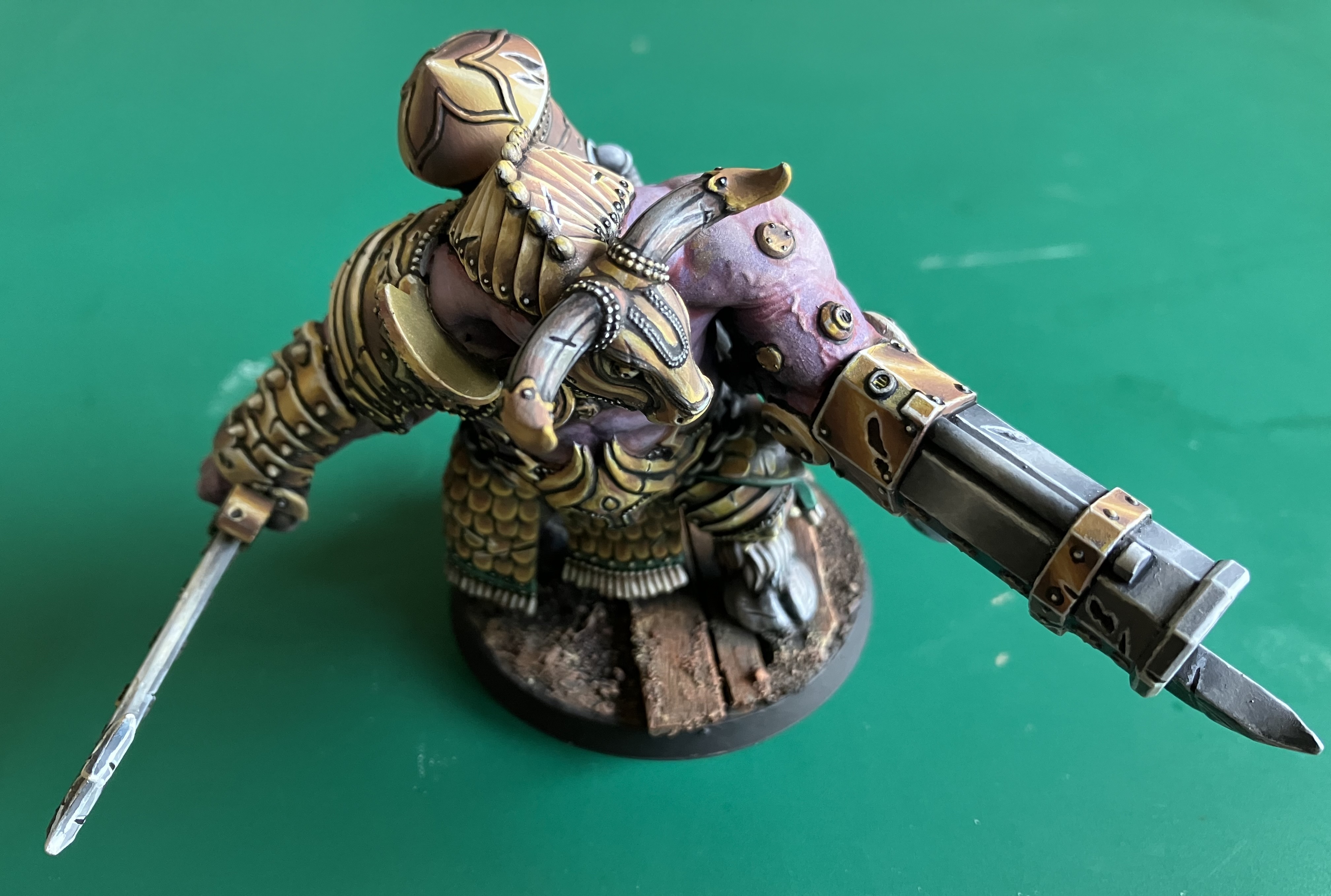 8cjcolm50idw.jpeg